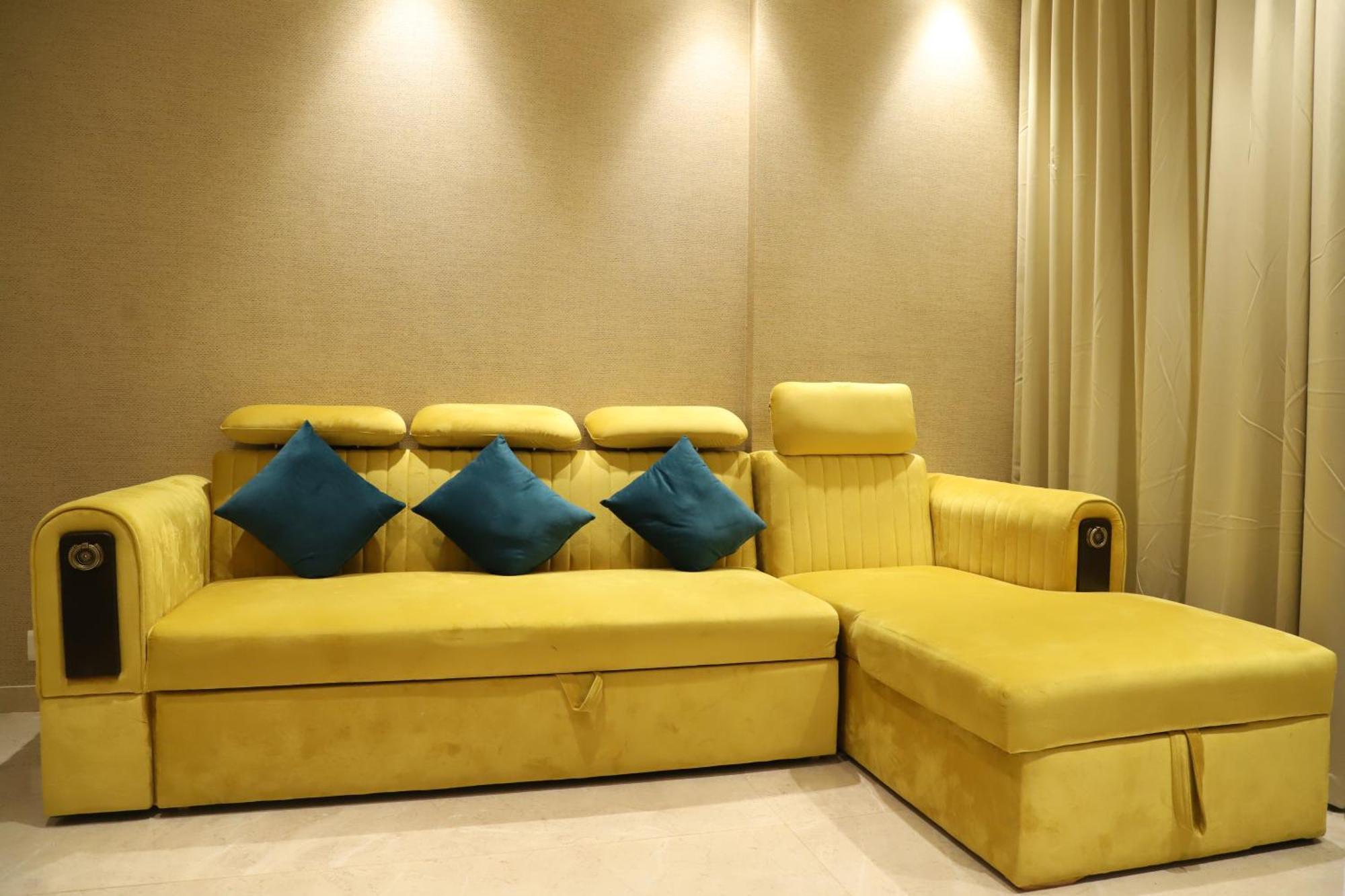Zenia Luxury Suites And Serviced Apartments Мумбай Екстериор снимка