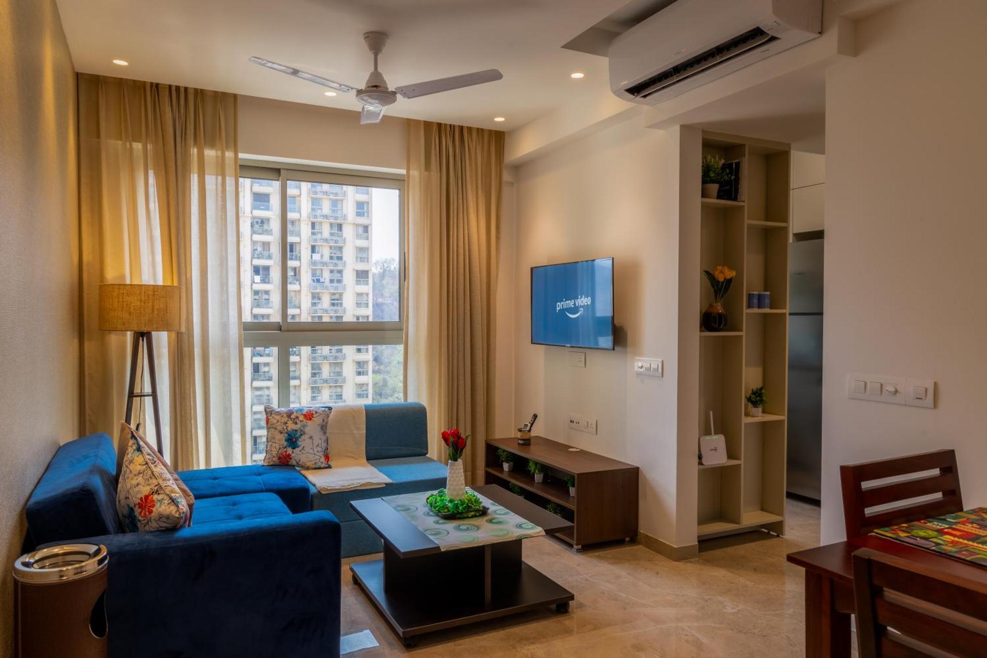 Zenia Luxury Suites And Serviced Apartments Мумбай Екстериор снимка